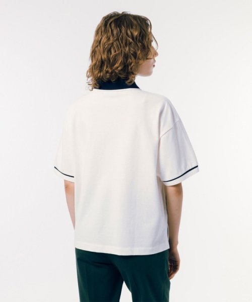 ヘビーウェイト鹿の子 ボクシーシルエットクレリックポロシャツ 商品説明スポーティなバイカラーがトラッドな印象にカラー部分と袖のリブをバイカラーで仕立てることでスポーティなコントラストを演出しているリラックスフィットPOLO。ゆとりのあるボクシーなシルエット KU1501847526(11440円)