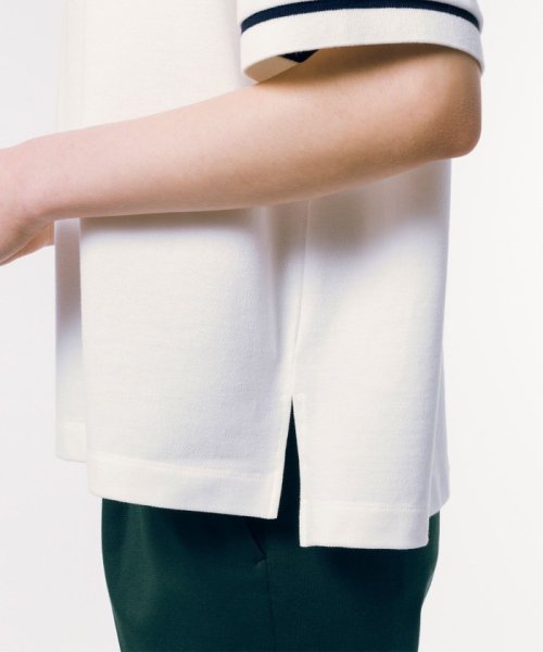 ヘビーウェイト鹿の子 ボクシーシルエットクレリックポロシャツ 商品説明スポーティなバイカラーがトラッドな印象にカラー部分と袖のリブをバイカラーで仕立てることでスポーティなコントラストを演出しているリラックスフィットPOLO。ゆとりのあるボクシーなシルエット KU1501847526(11440円)