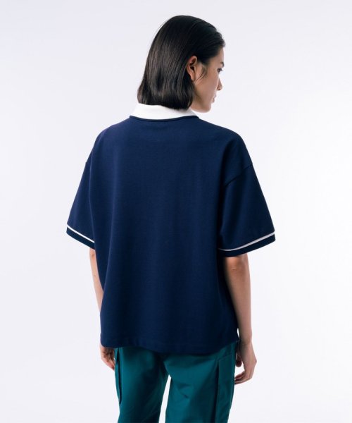 ヘビーウェイト鹿の子 ボクシーシルエットクレリックポロシャツ 商品説明スポーティなバイカラーがトラッドな印象にカラー部分と袖のリブをバイカラーで仕立てることでスポーティなコントラストを演出しているリラックスフィットPOLO。ゆとりのあるボクシーなシルエット KU1501847526(11440円)