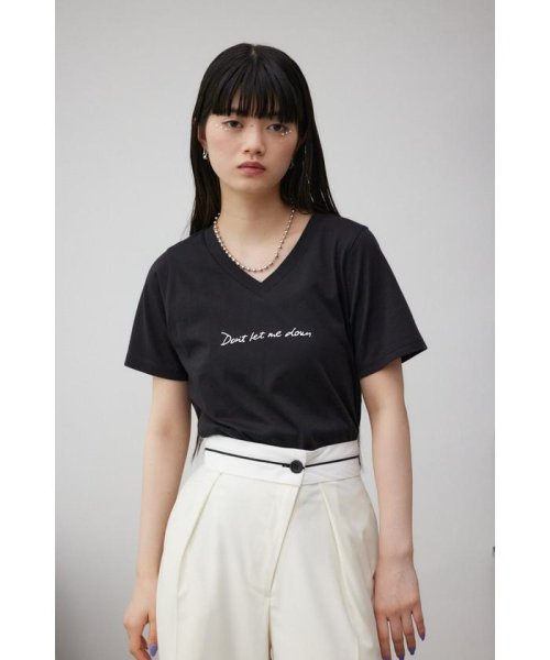 AZUL by moussy(アズールバイマウジー)/フロントメッセージロゴTシャツ/img12