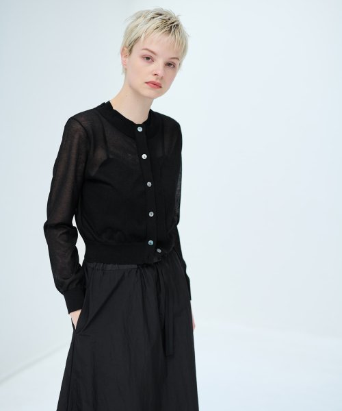 ショート丈ニットカーディガン 