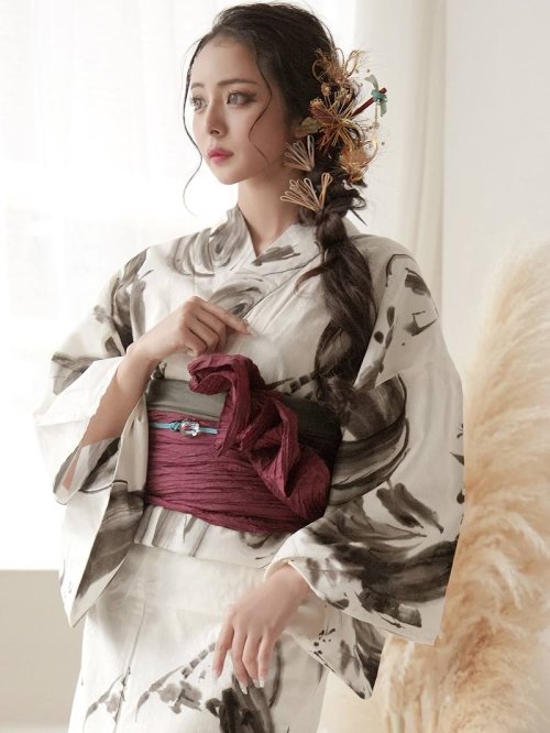 浴衣 白 シック 大人浴衣 水墨画 古典 2点セット 高級 上品 女性用浴衣 レトロモダン Ryuyu 