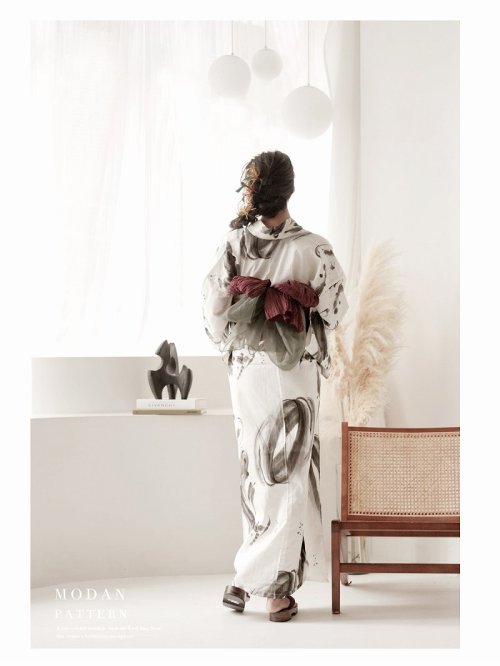 浴衣 白 シック 大人浴衣 水墨画 古典 2点セット 高級 上品 女性用浴衣 レトロモダン Ryuyu 