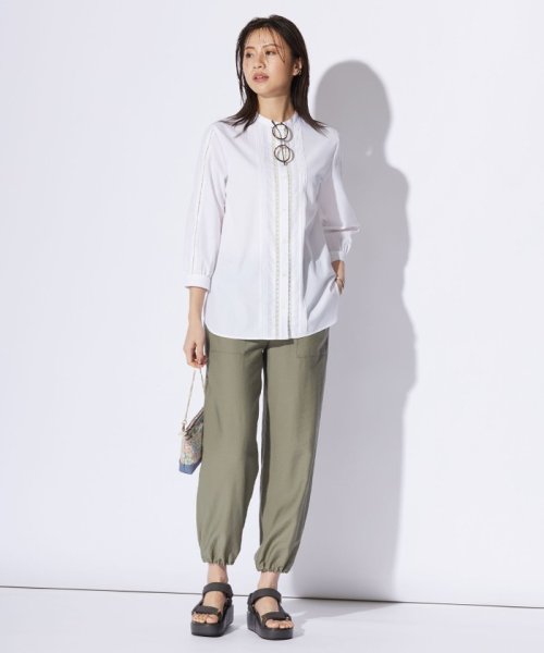 J.PRESS LADIES（LARGE SIZE）(J．プレス　レディス（大きいサイズ）)/【洗える】シャンブレー バンドカラー ピンタック ブラウス/img04