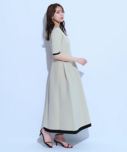 ホールガーメント配色ワンピ 予めご了承ください