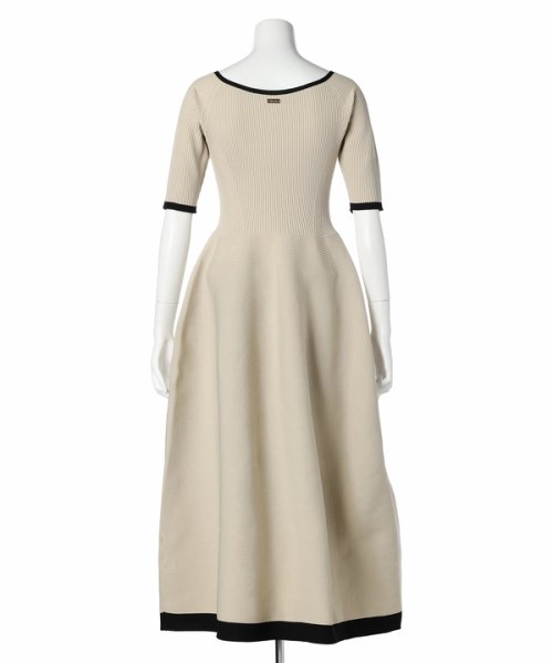 ホールガーメント配色ワンピ 予めご了承ください