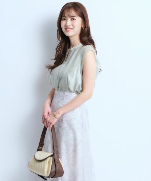 サマーエアリーフリルブラウス 予めご了承ください