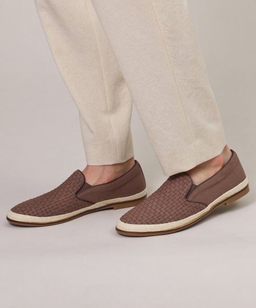 イントレチャート　スリッポン　シューズ 