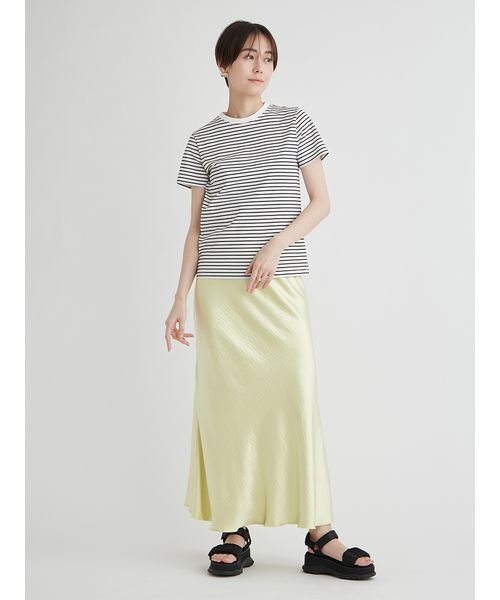 サテンナロースカート 予めご了承ください