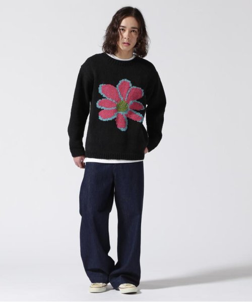 BEAVER(ビーバー)/MacMahon Knitting Mills CrewNeck Knit－Black Flower/img01