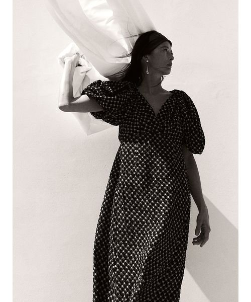 リボンスリーブフラワードレス 予めご了承ください