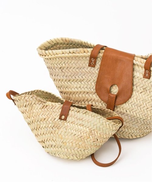 Spick & Span(スピック＆スパン)/KECH LeS ESSENTIELS RAFFIA LEATHER FLAP MINI/img01