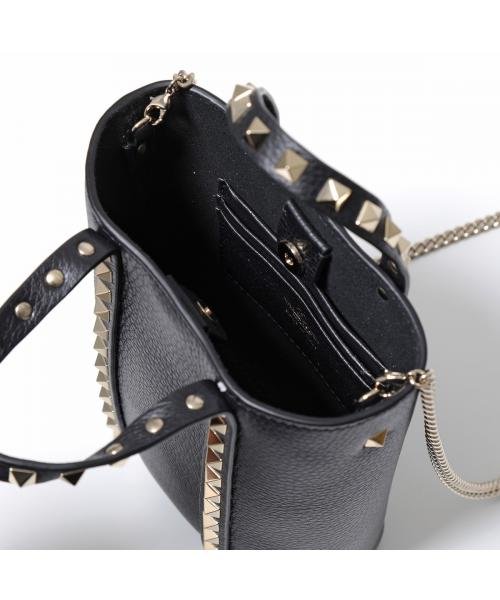 VALENTINO ショルダーバッグ P0X90VSH ロックスタッズ VALENTINO ショルダーバッグ ロックスタッズ装飾 2W0P0X90VSH 3W2P0X90VSH