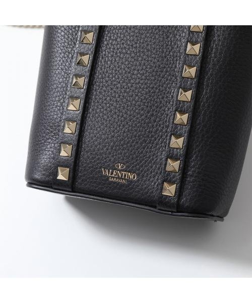 VALENTINO ショルダーバッグ P0X90VSH ロックスタッズ VALENTINO ショルダーバッグ ロックスタッズ装飾 2W0P0X90VSH 3W2P0X90VSH