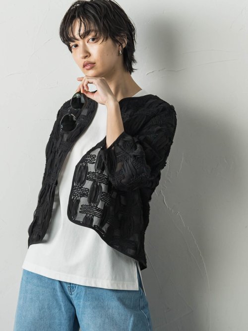 オーガンジークラフトチェックジャケット 商品説明魅了される、エアリーでセンシュアルなクラフト感。構築的な袖フォルムとパイピングデザインで仕上げた、格子柄のオーガンジージャケット。立体的なボリューム袖 JS1450032233(11000円)