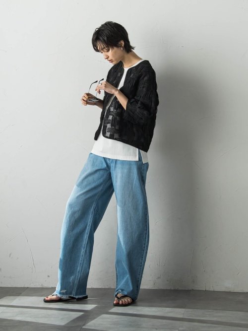 オーガンジークラフトチェックジャケット 商品説明魅了される、エアリーでセンシュアルなクラフト感。構築的な袖フォルムとパイピングデザインで仕上げた、格子柄のオーガンジージャケット。立体的なボリューム袖 JS1450032233(11000円)