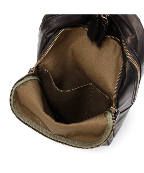 ダコタ ブラックレーベル ボディバッグ ワンショルダーバッグ メンズ 軽量 縦型 日本製 Dakota BLACK LABEL ホースト3 1623807 ダコタ 1623807 HOV1622388102(12441円)