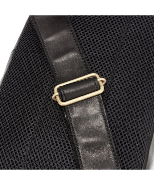 ダコタ ブラックレーベル ボディバッグ ワンショルダーバッグ メンズ 軽量 縦型 日本製 Dakota BLACK LABEL ホースト3 1623807 ダコタ 1623807 HOV1622388102(12441円)