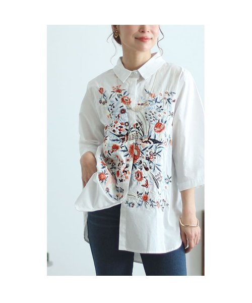 Sawa a la mode(サワアラモード)/艶やかな刺繍のコットンシャツチュニック　レディース 大人 上品/img02