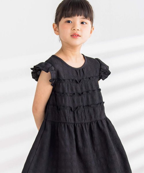 BeBe Petits Pois Vert(ベベ プチ ポワ ヴェール)/シャーリングワンピース(95~150cm)/img03