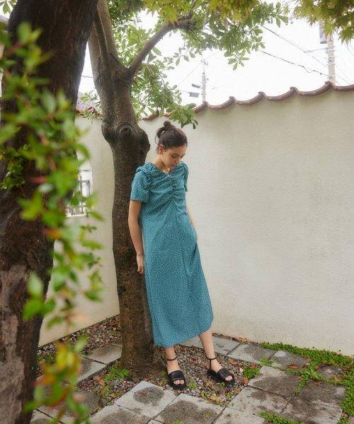 ＜EMMEL REFINES＞EM コバナプリント シャーリング ワンピース 