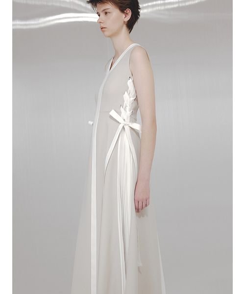 【WEB限定サイズあり】サイドプリーツバイカラーワンピース ラインはブラック