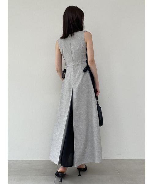 【WEB限定サイズあり】サイドプリーツバイカラーワンピース ラインはブラック