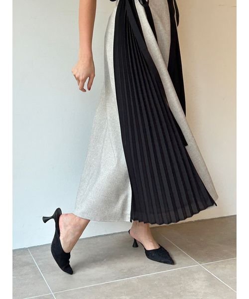 【WEB限定サイズあり】サイドプリーツバイカラーワンピース ラインはブラック