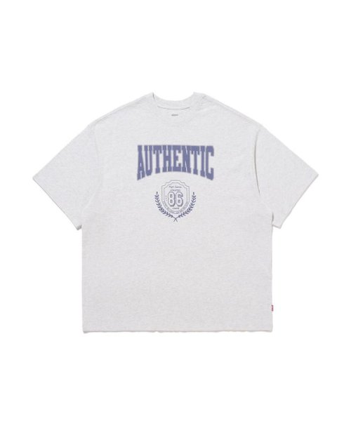 Levi's(リーバイス)/グラフィック ショート丈 Tシャツ グレー AUTHENTIC ORBIT/img03