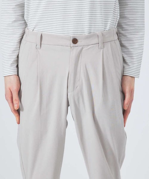 【常に適温 / 37.5 Technology】 デジタル テーパード イージー モデル：H185 B83 W70 H85