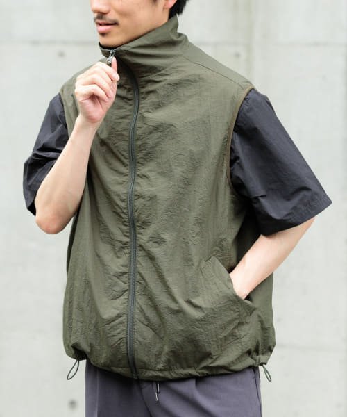 ITEMS URBANRESEARCH(アイテムズアーバンリサーチ（メンズ）)/メッシュライニング Zip Upナイロンベスト/img16