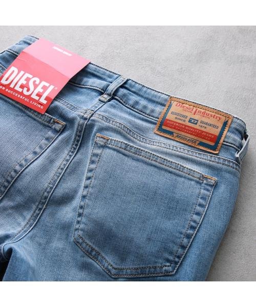 DIESEL(ディーゼル)/DIESEL ジーンズ 1969 D－EBBEY A11003 09H61 ブーツカット/img11