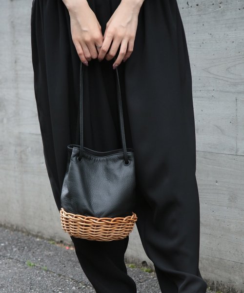 【TIDEWAY / タイドウェイ】ARUROG × LTR 2W SHOULDER/M かごバッグ ハンドバッグ ストローバッグ 巾着 レザー T2893 タイドウェイ