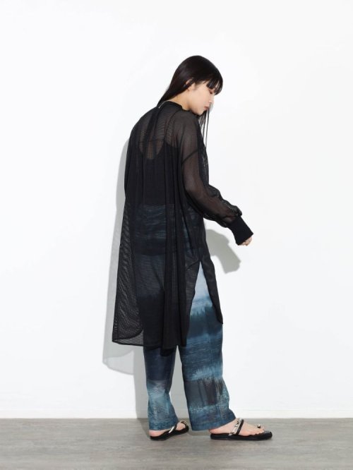 シアーグラフィックプリントワイドパンツ 