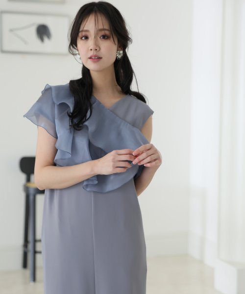 ラッフル付け襟ワンピース 　ポリエステル100% 表地