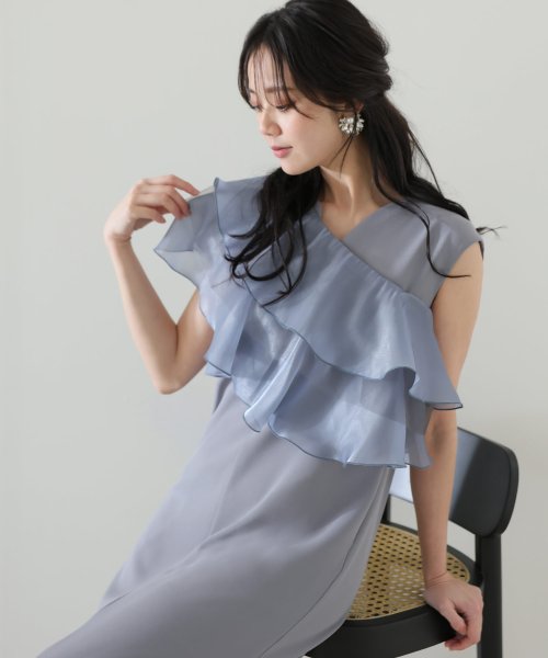 ラッフル付け襟ワンピース 　ポリエステル100% 表地