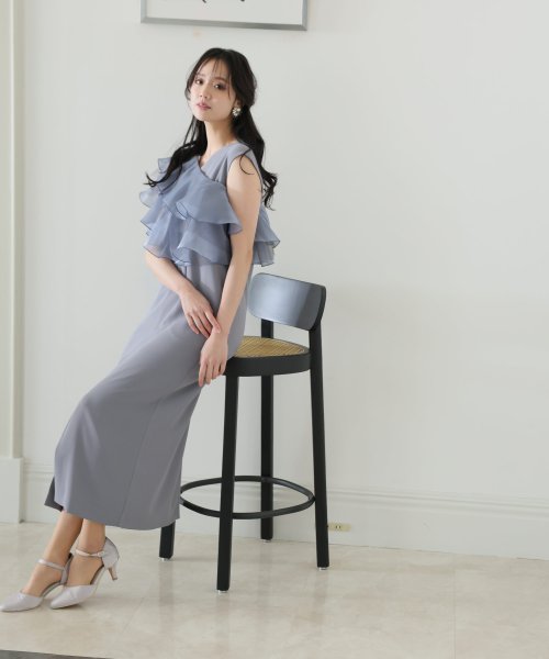 ラッフル付け襟ワンピース 　ポリエステル100% 表地