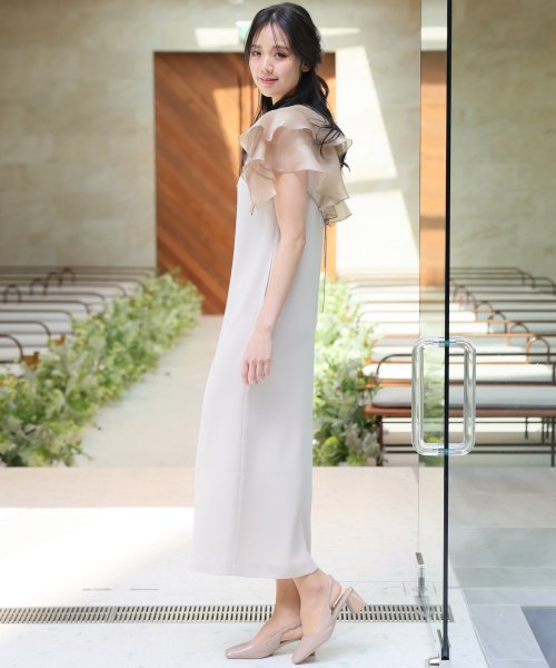 ラッフル付け襟ワンピース 　ポリエステル100% 表地