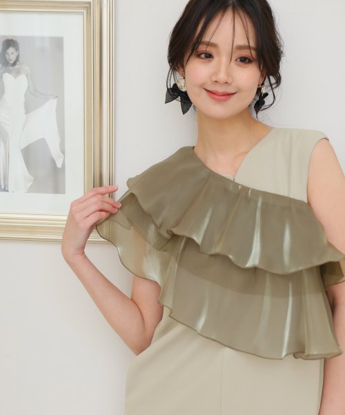 ラッフル付け襟ワンピース 　ポリエステル100% 表地