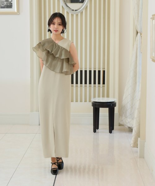 ラッフル付け襟ワンピース 　ポリエステル100% 表地