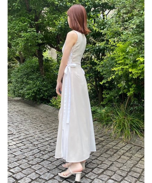 【WEB限定サイズあり】サイドプリーツバイカラーワンピース ラインはブラック