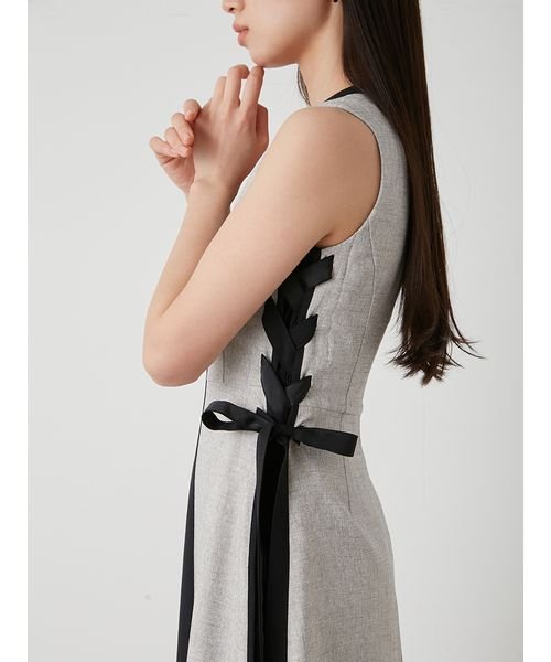 【WEB限定サイズあり】サイドプリーツバイカラーワンピース ラインはブラック