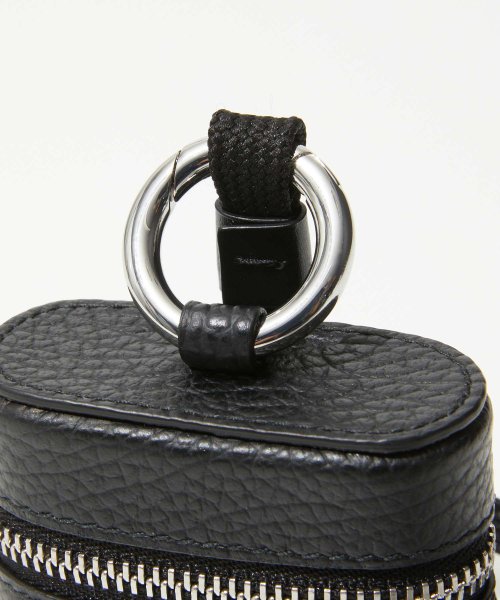 メゾン マルジェラ MAISON MARGIELA SA1VZ0015 P6421 イヤホンケース AIRPODS CASE PRO WITH ZIP AND 