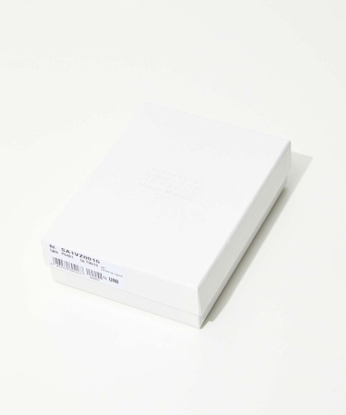 メゾン マルジェラ MAISON MARGIELA SA1VZ0015 P6421 イヤホンケース AIRPODS CASE PRO WITH ZIP AND 