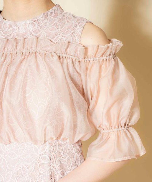 オフショルレースドレス 