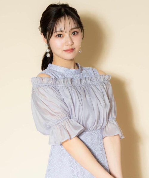 オフショルレースドレス 