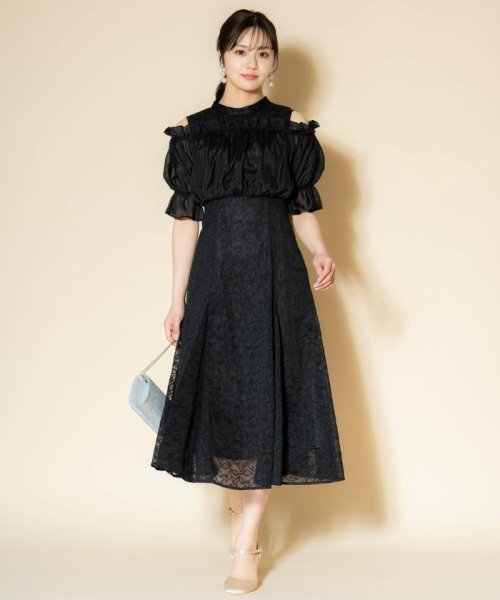 オフショルレースドレス 