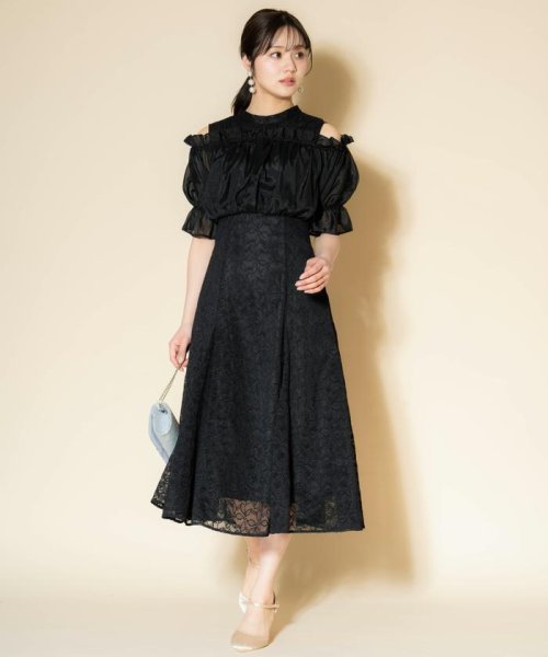 オフショルレースドレス 