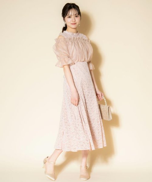 オフショルレースドレス 