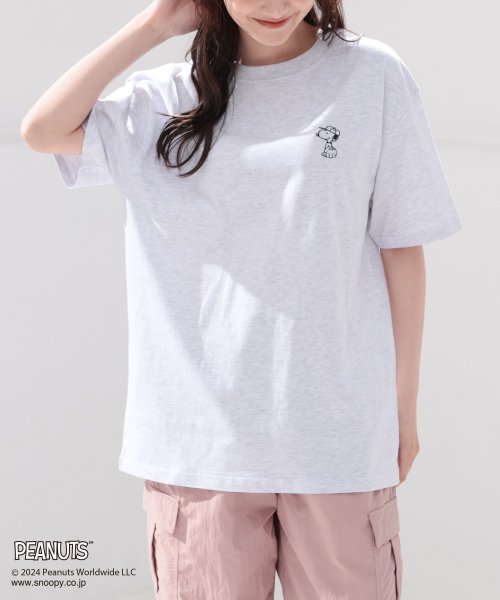 Honeys(ハニーズ)/スヌーピー／Ｔシャツ トップス Tシャツ カットソー レディース 白 黒 半袖 /img25